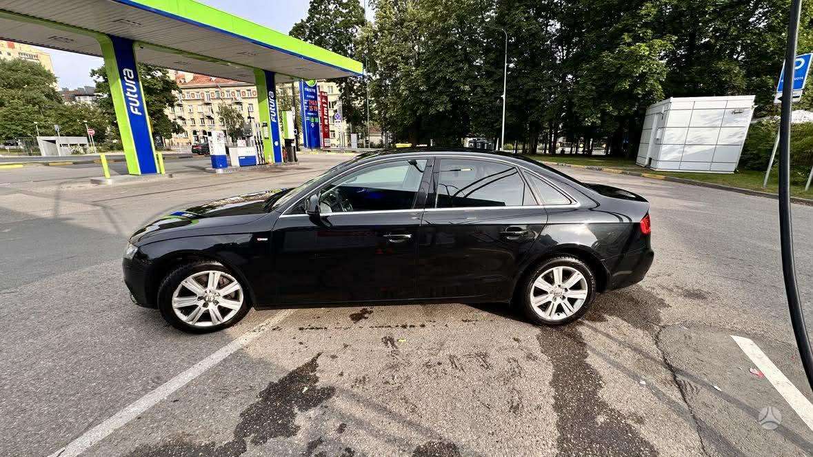 Audi A4, 2.7 l., Седан