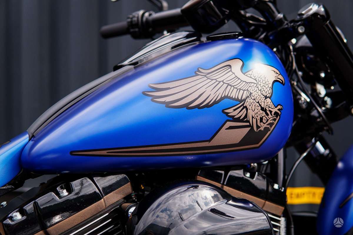 Harley-Davidson BREAKOUT 1690cc, choppers / cruisers / custom