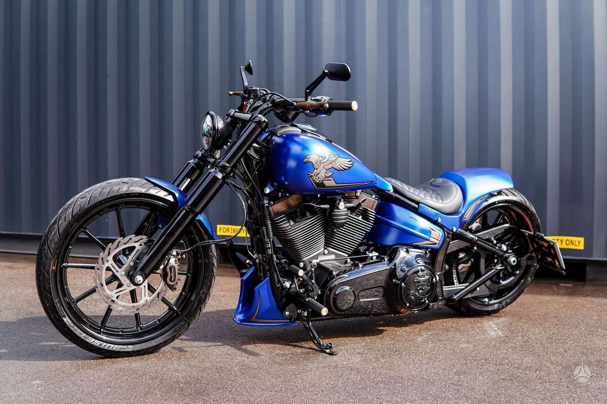 Harley-Davidson BREAKOUT 1690cc, choppers / cruisers / custom