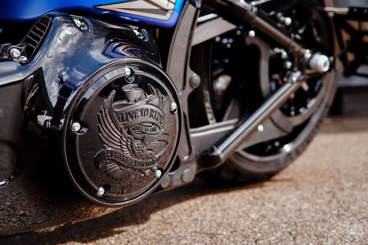 Harley-Davidson BREAKOUT 1690cc, чопперы / круизеры / custom
