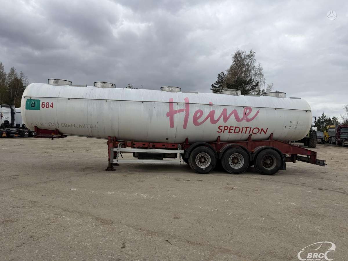 -Kita-, tanker