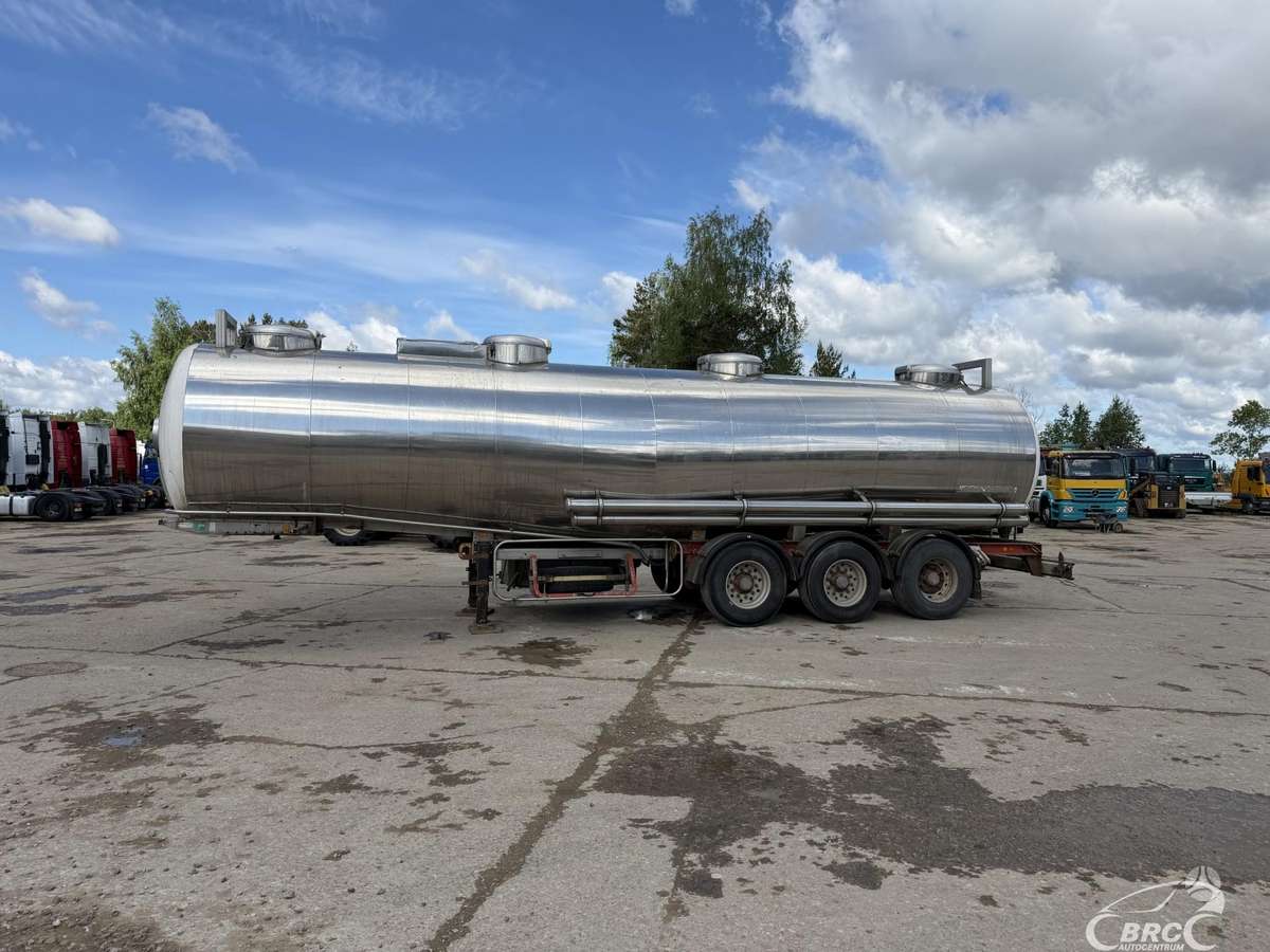 -Kita-, tanker