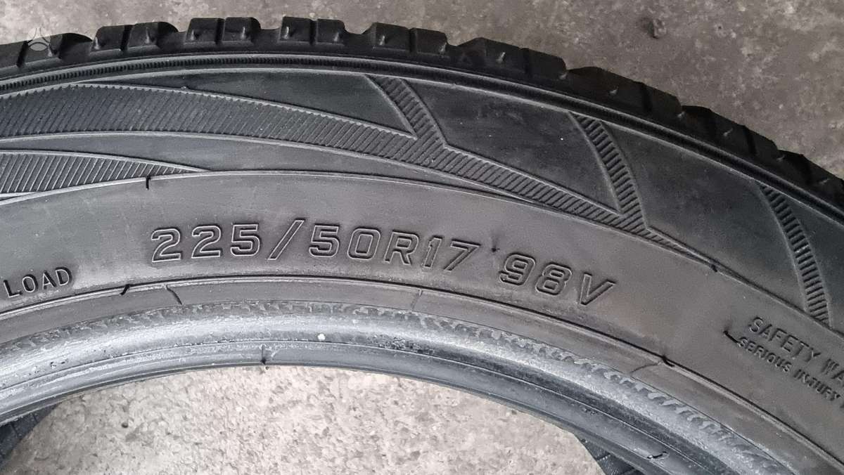 Falken Eurowinter HS 01, зимние 225/50 R17