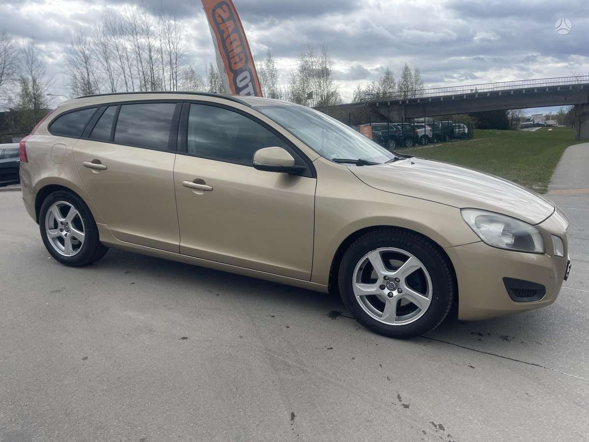 Volvo V60, 1.6 l., Универсал