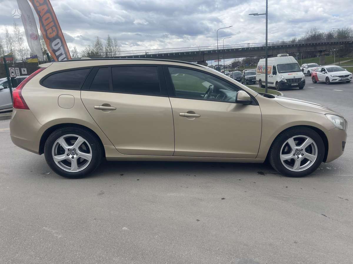 Volvo V60, 1.6 l., Универсал