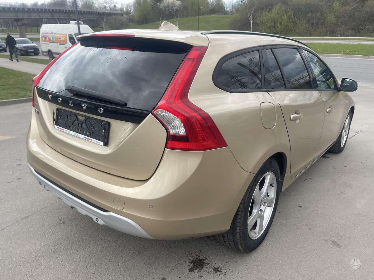 Volvo V60, 1.6 l., Универсал