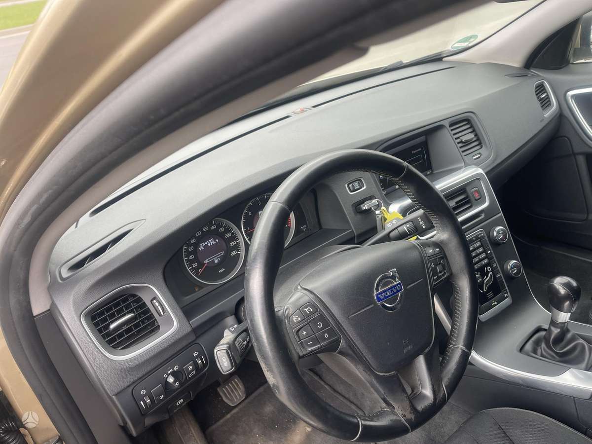 Volvo V60, 1.6 l., Универсал