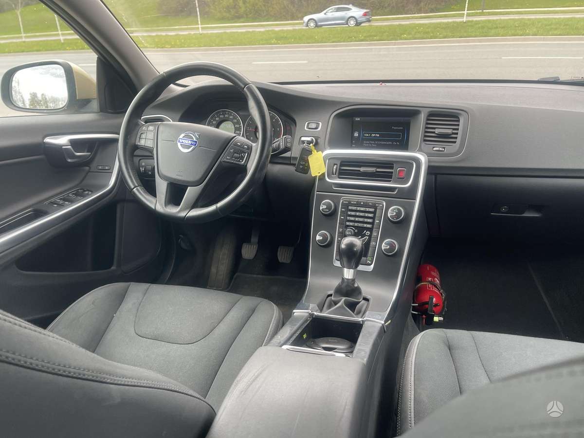 Volvo V60, 1.6 l., Универсал