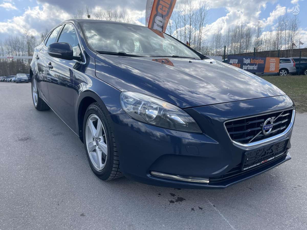 Volvo V40, 2.0 l., Хэтчбек