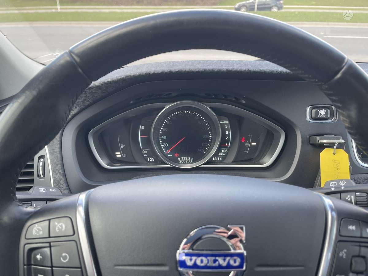 Volvo V40, 2.0 l., Хэтчбек