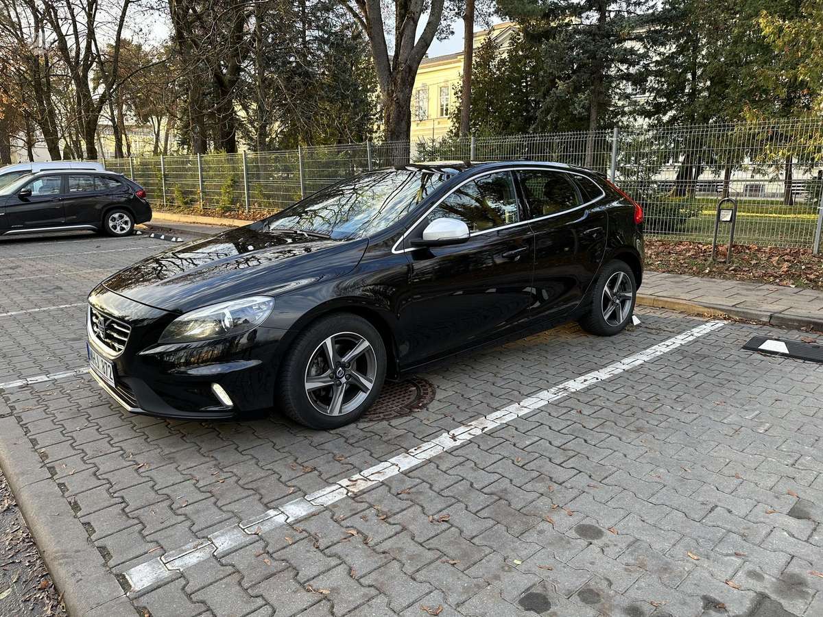 Volvo V40, 2.0 l., Хэтчбек