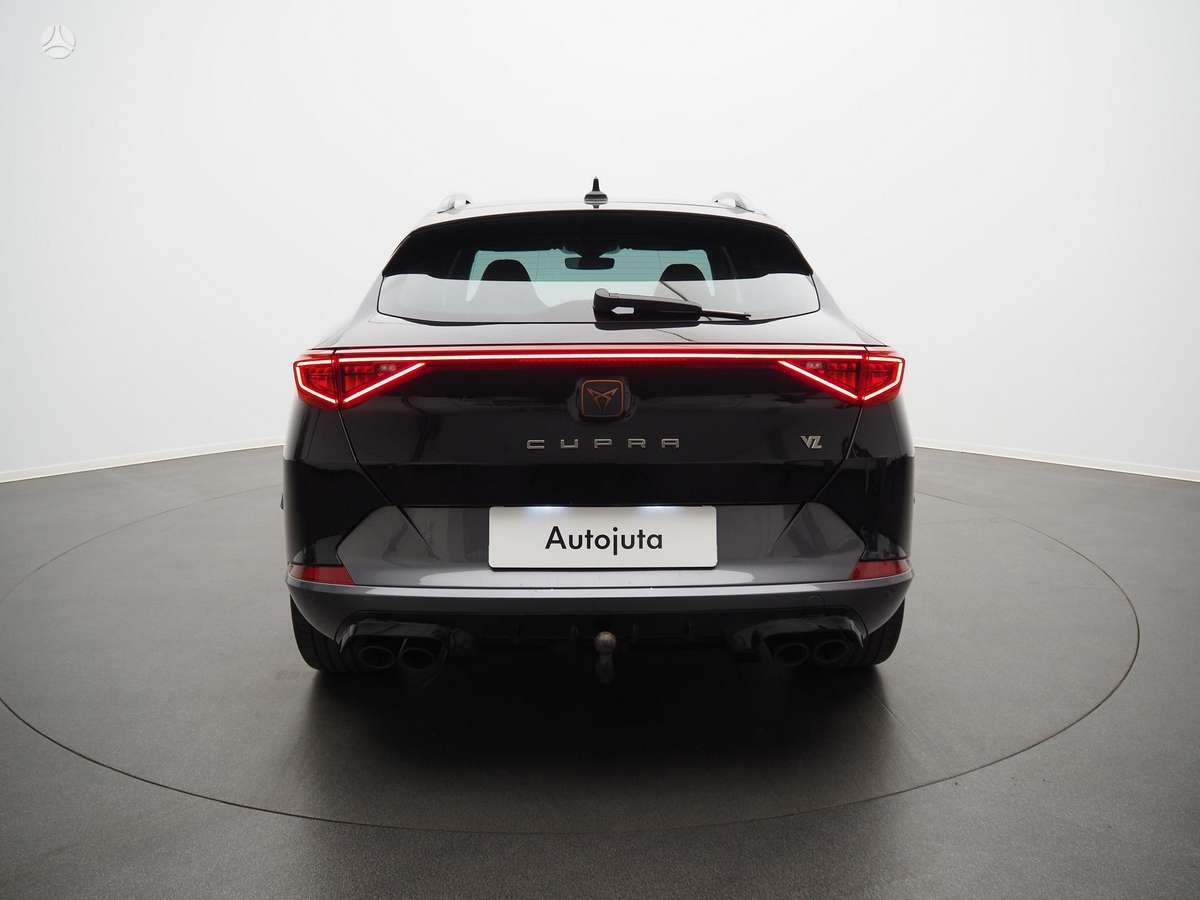 Cupra Formentor, 2.0 l., off-road / crossover