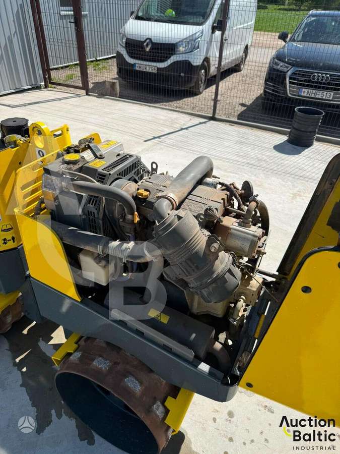 -Kita- Roller RT, vibrator / compactor