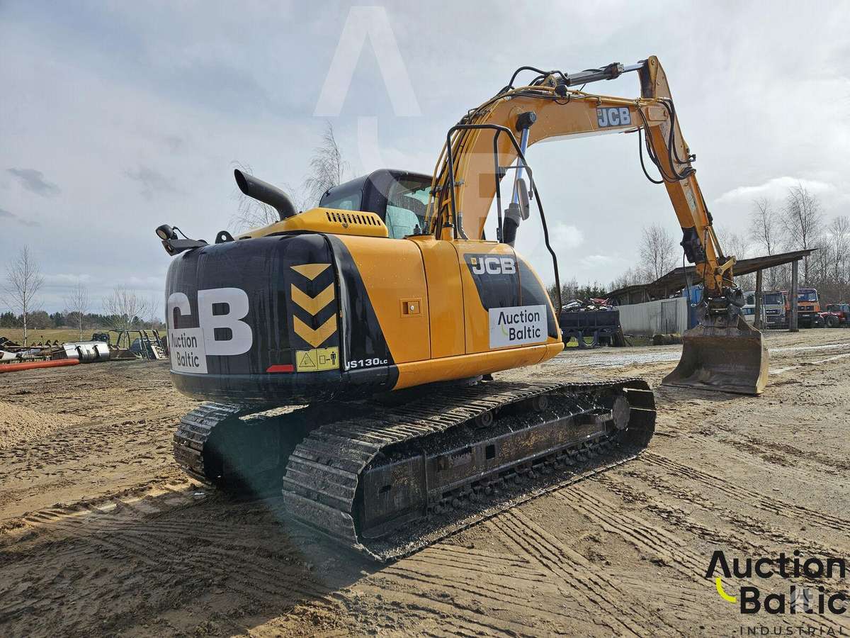 JCB JS130LC T4, excavator