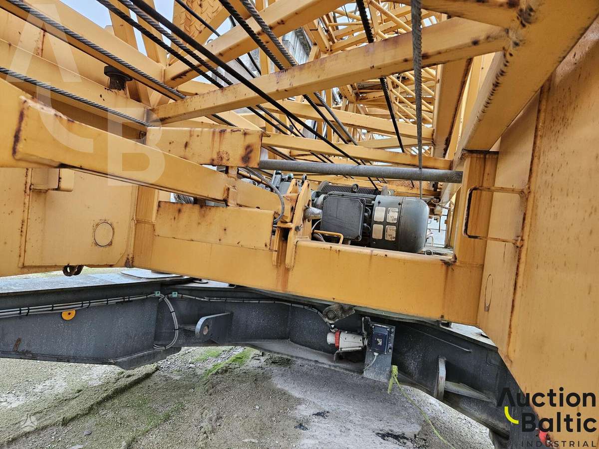 Liebherr 56K, crane