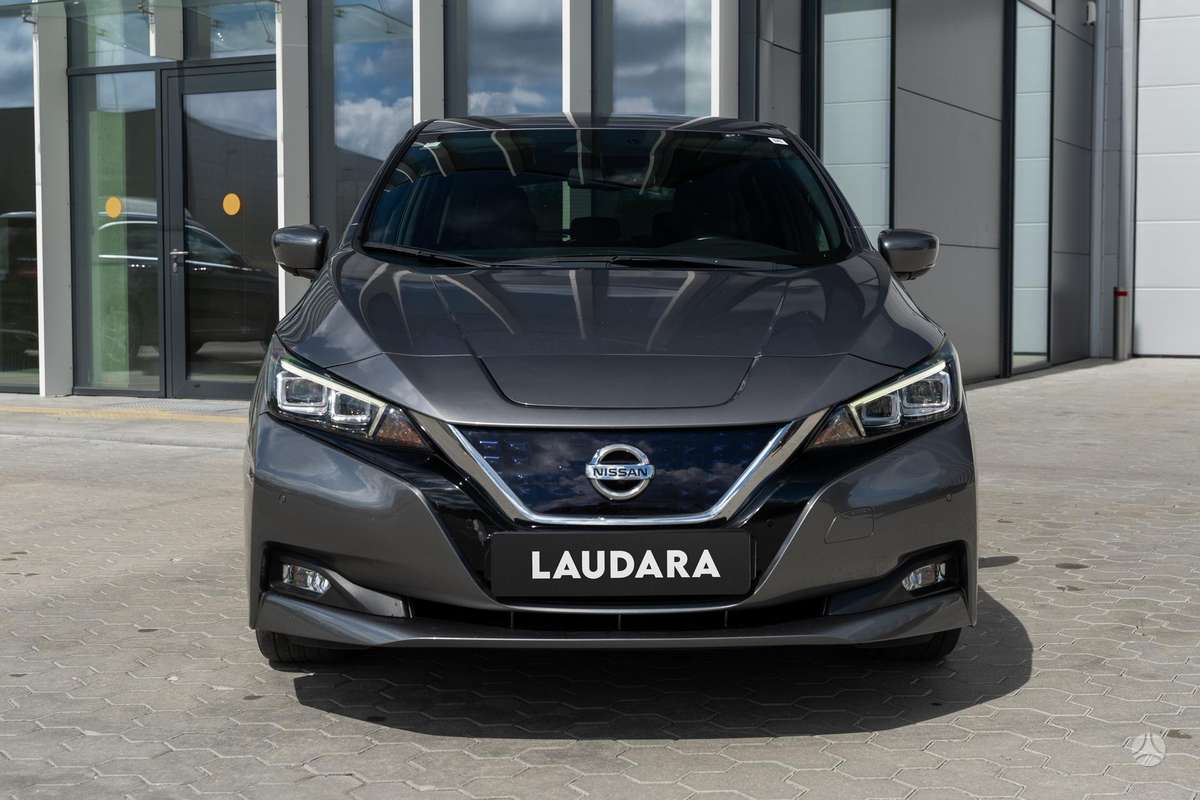 Nissan Leaf, 40 kWh, hatchback