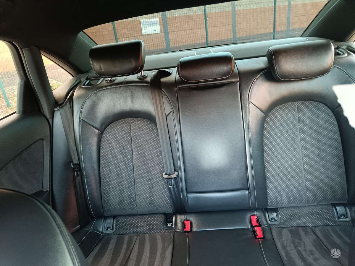 Audi A6, 3.0 l., Седан
