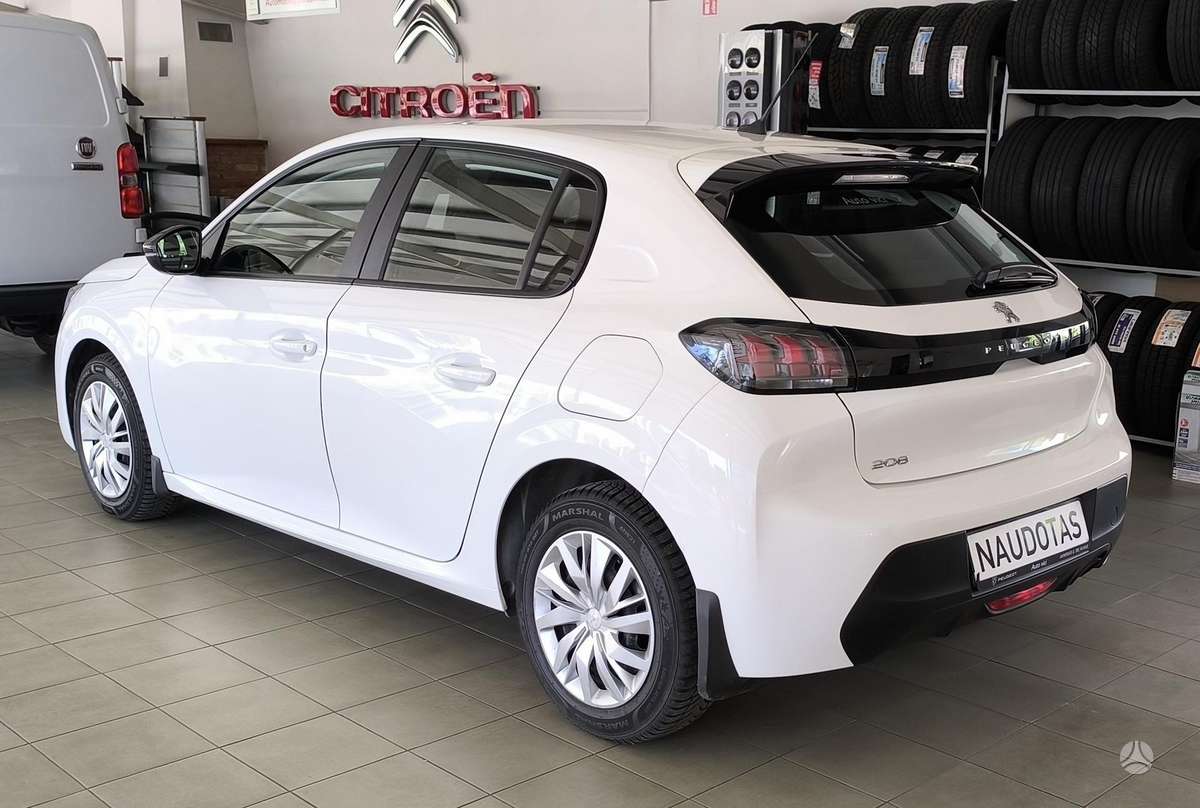 Peugeot 208 - 6