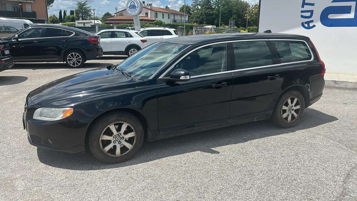 Volvo V70, 2.0 l., wagon