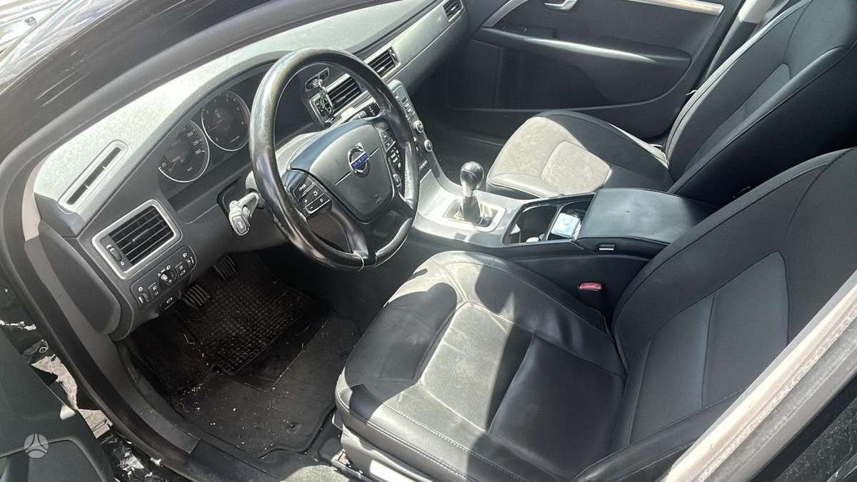 Volvo V70, 2.0 l., Универсал