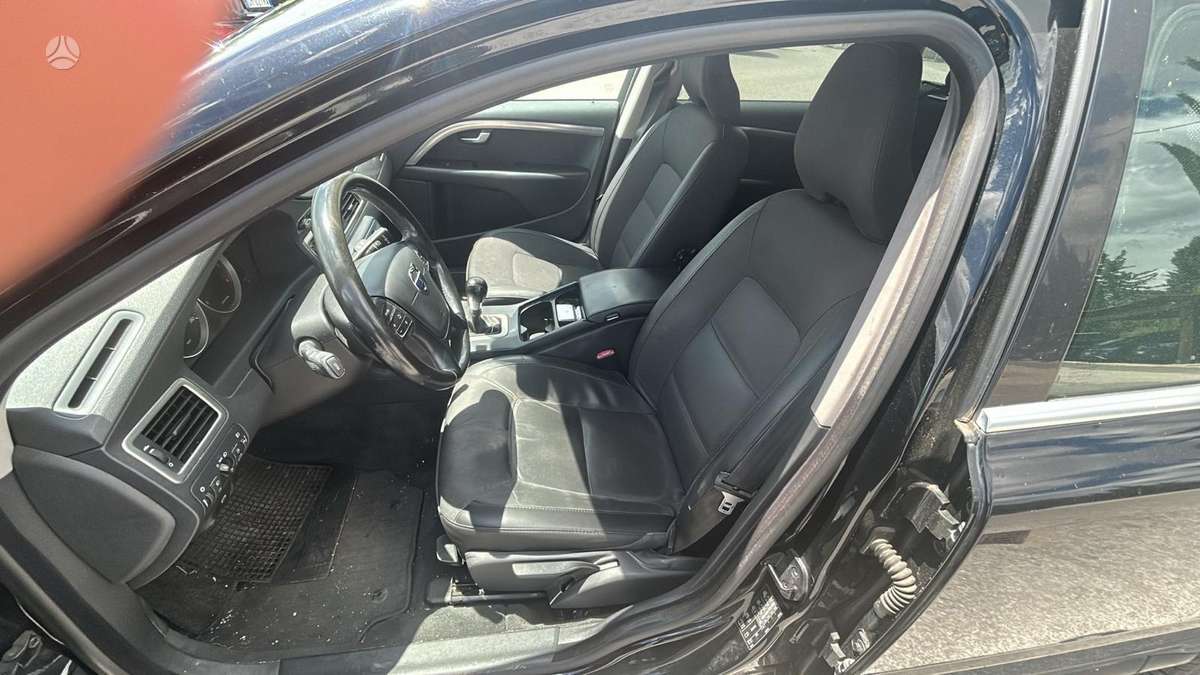 Volvo V70, 2.0 l., Универсал