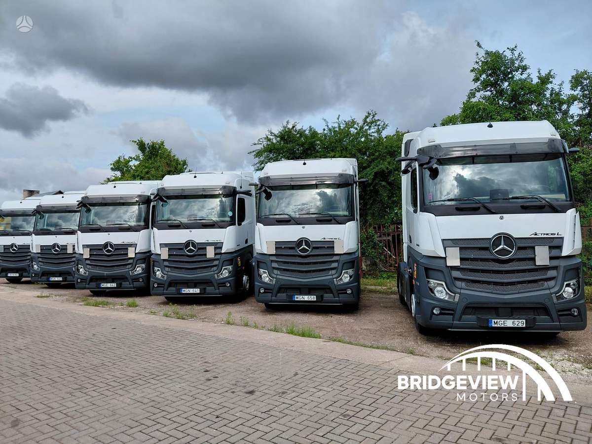 Mercedes-Benz Actros 1845, double sleeper