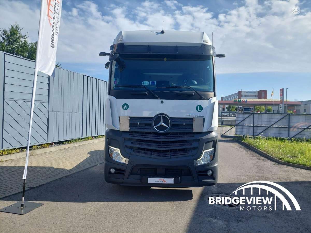 Mercedes-Benz Actros 1845, double sleeper