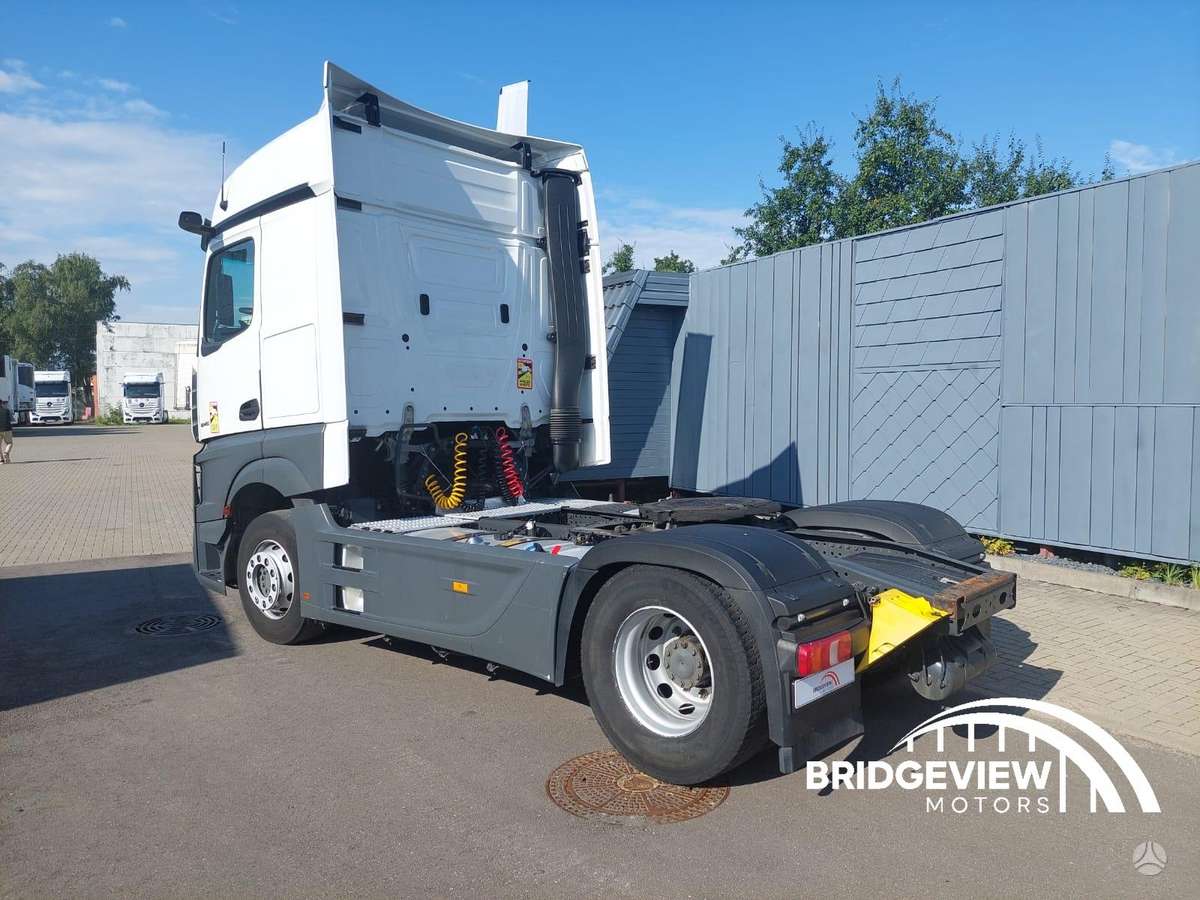 Mercedes-Benz Actros 1845, double sleeper