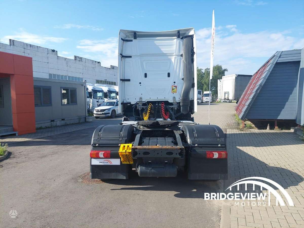Mercedes-Benz Actros 1845, double sleeper