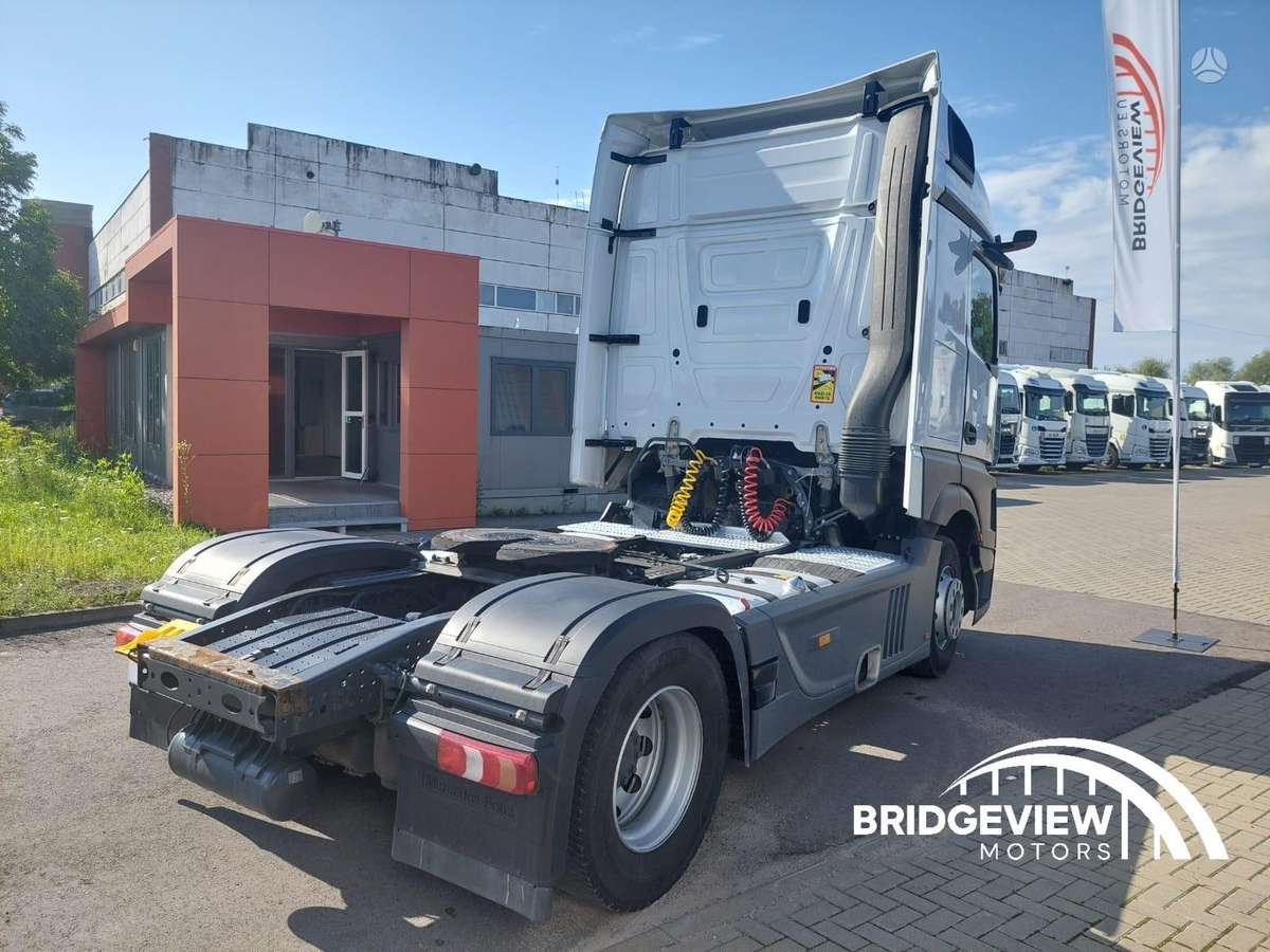Mercedes-Benz Actros 1845, double sleeper