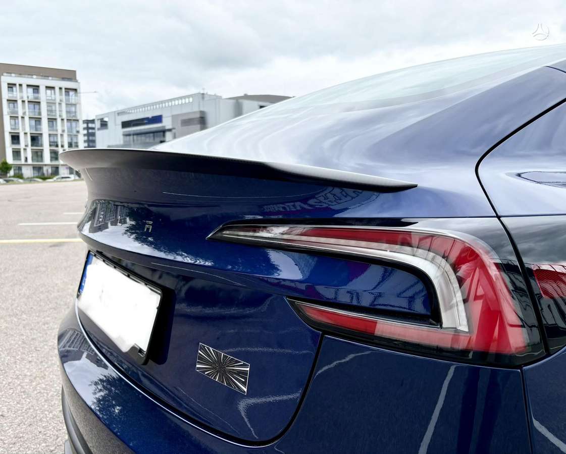 Tesla Model 3, 82 кВт·ч, Хэтчбек