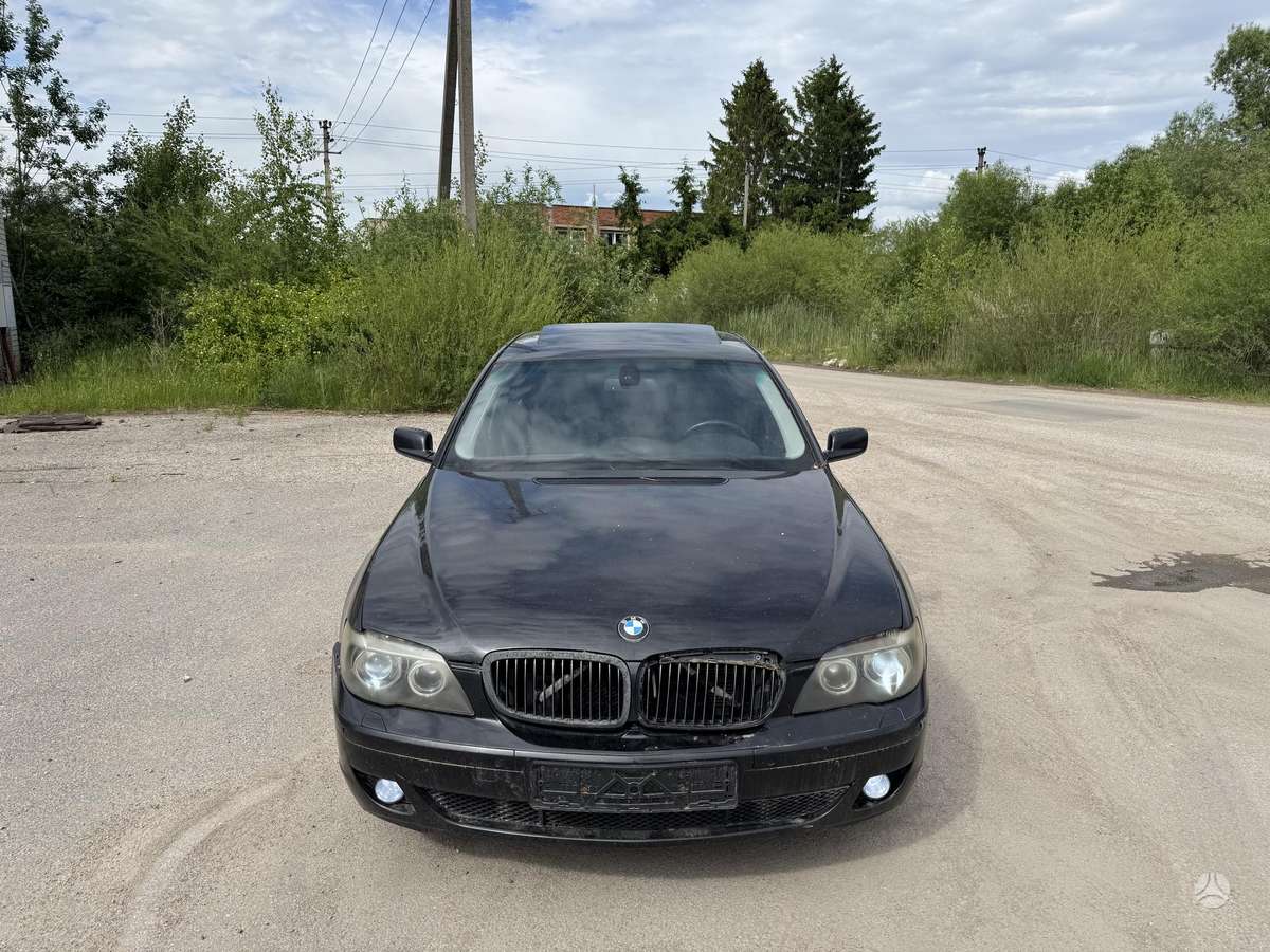 BMW 745 engine parts