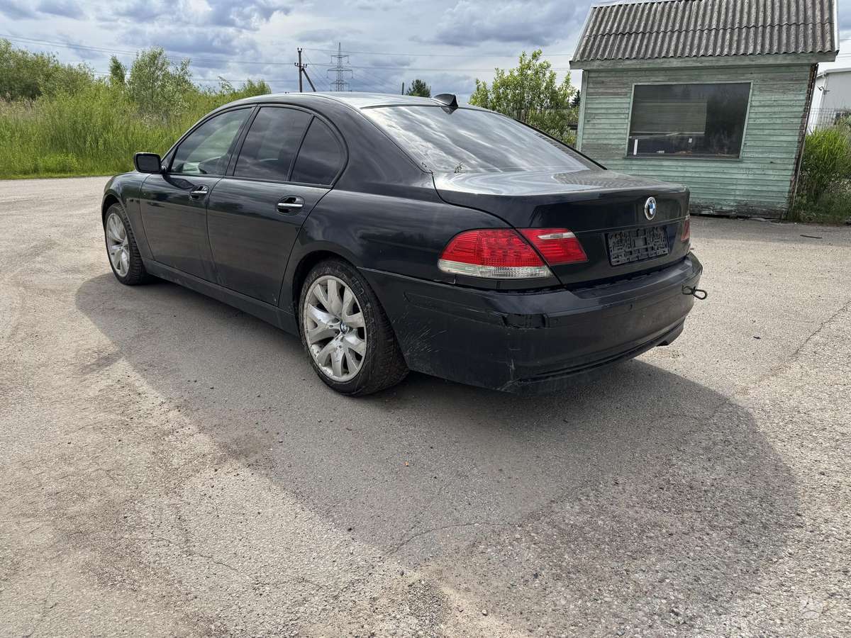 BMW 745 детали двигателя