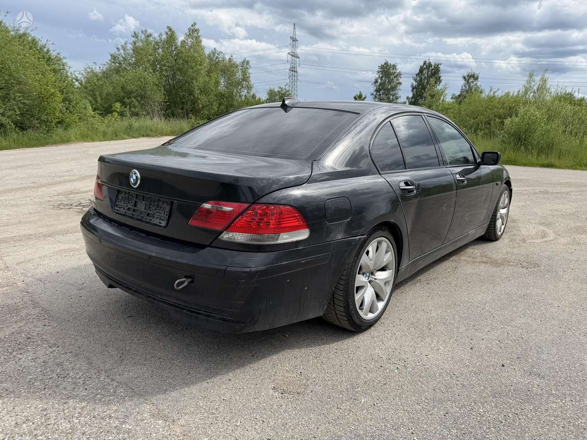 BMW 745 детали двигателя