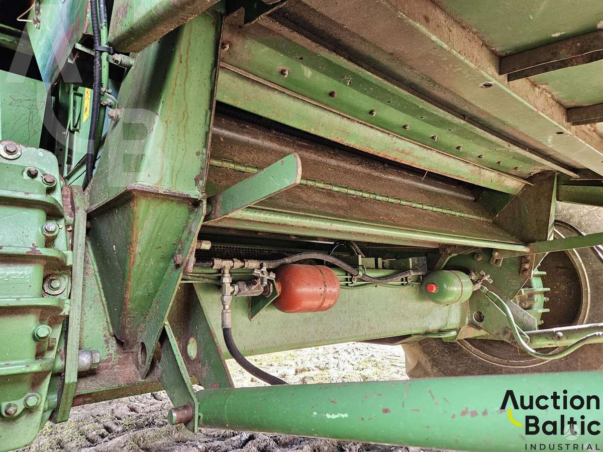 John Deere 2064, комбайны