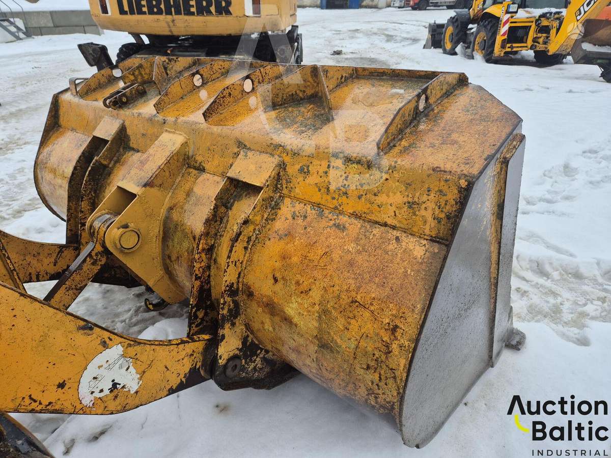 -Kita- 333.2, frontal loader