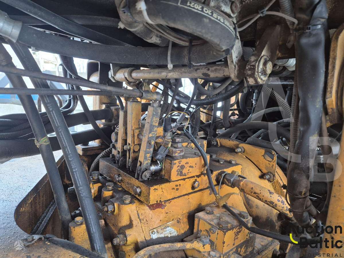 -Kita- 333.2, frontal loader