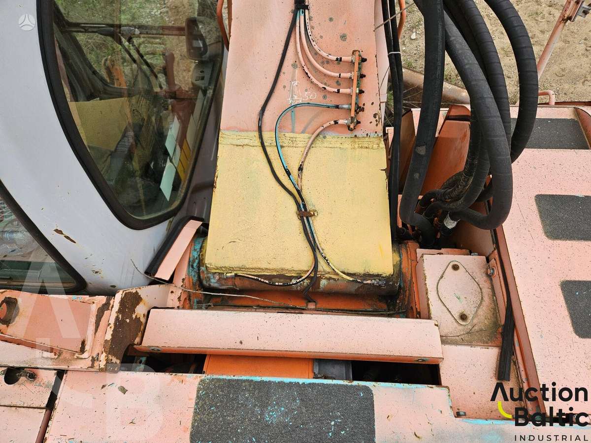 Kobelco SK 235 SR, экскаваторы