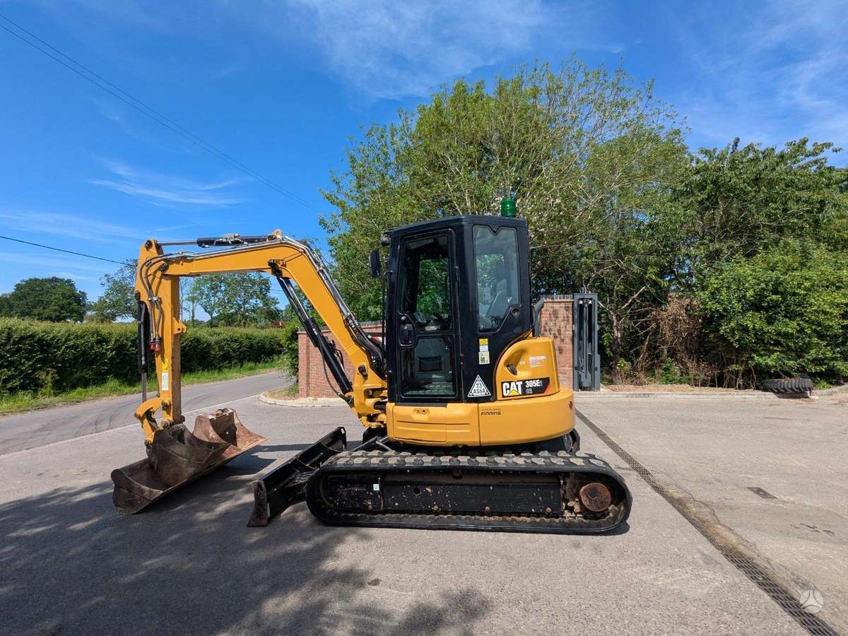 Caterpillar 305E2, ekskavatoriai