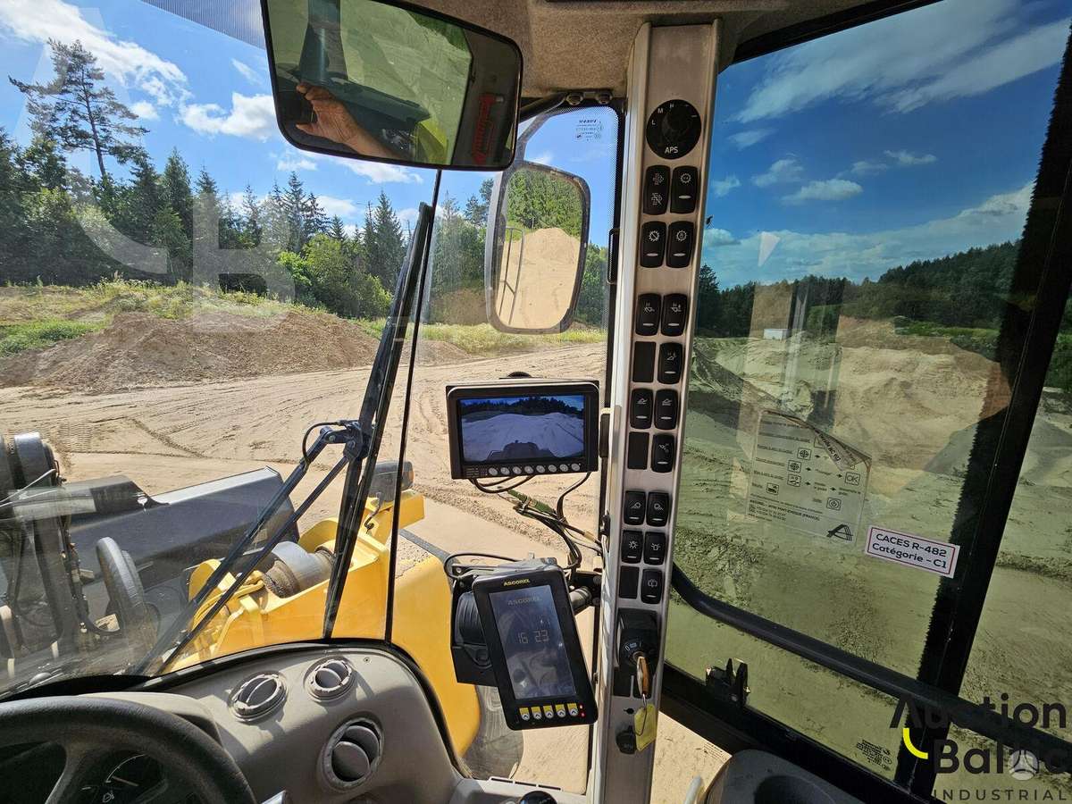 Volvo L 180 G, frontal loader