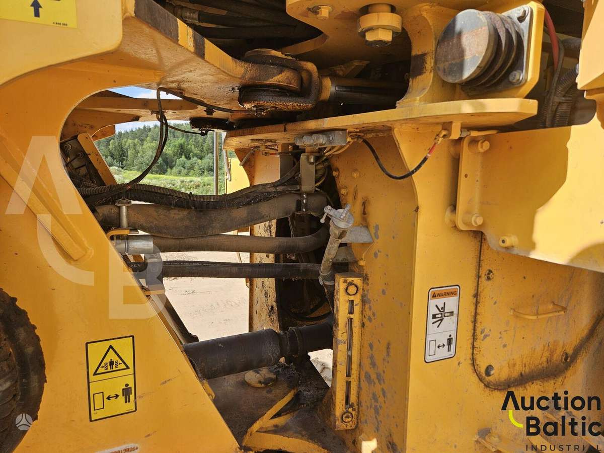 Volvo L 180 G, frontal loader