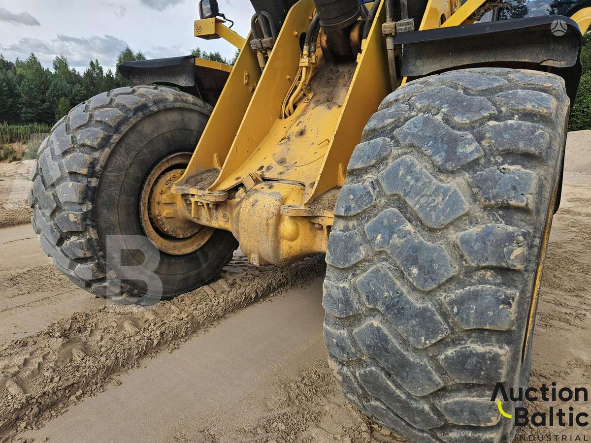 Volvo L 180 G, frontal loader