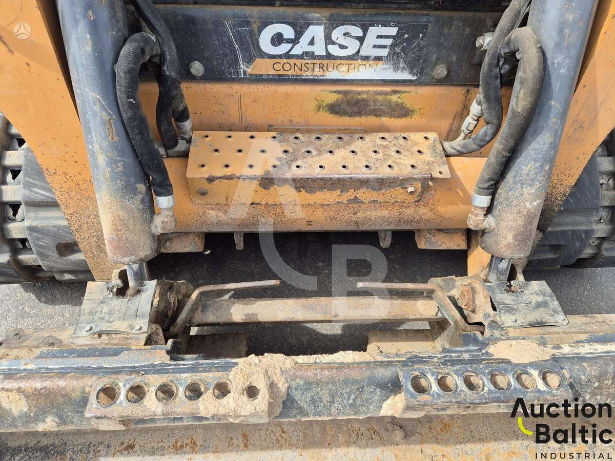 Case TR 320, mini krautuvai