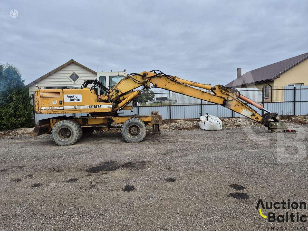 Liebherr A 902 Litronic, экскаваторы