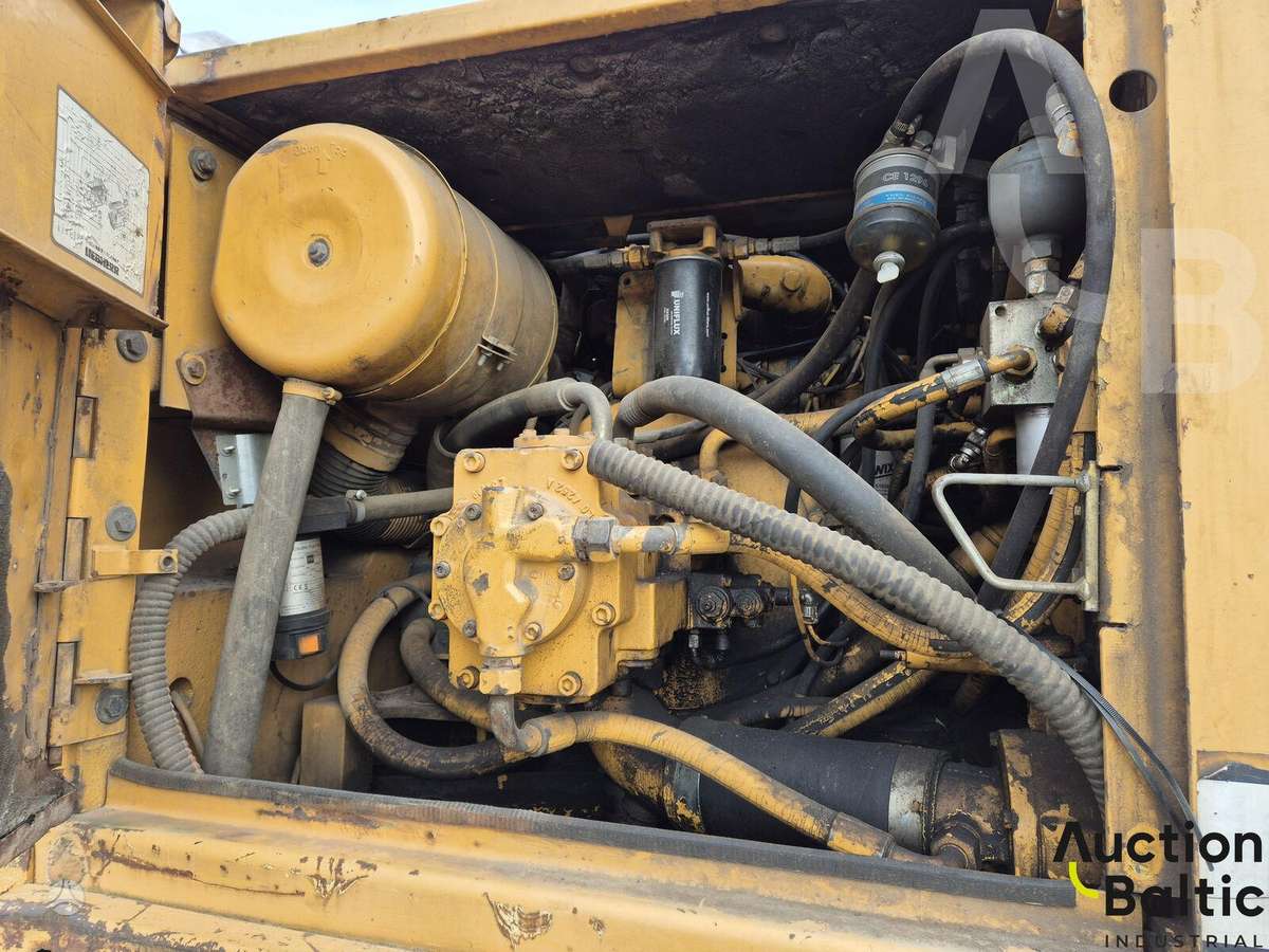 Liebherr A 902 Litronic, экскаваторы