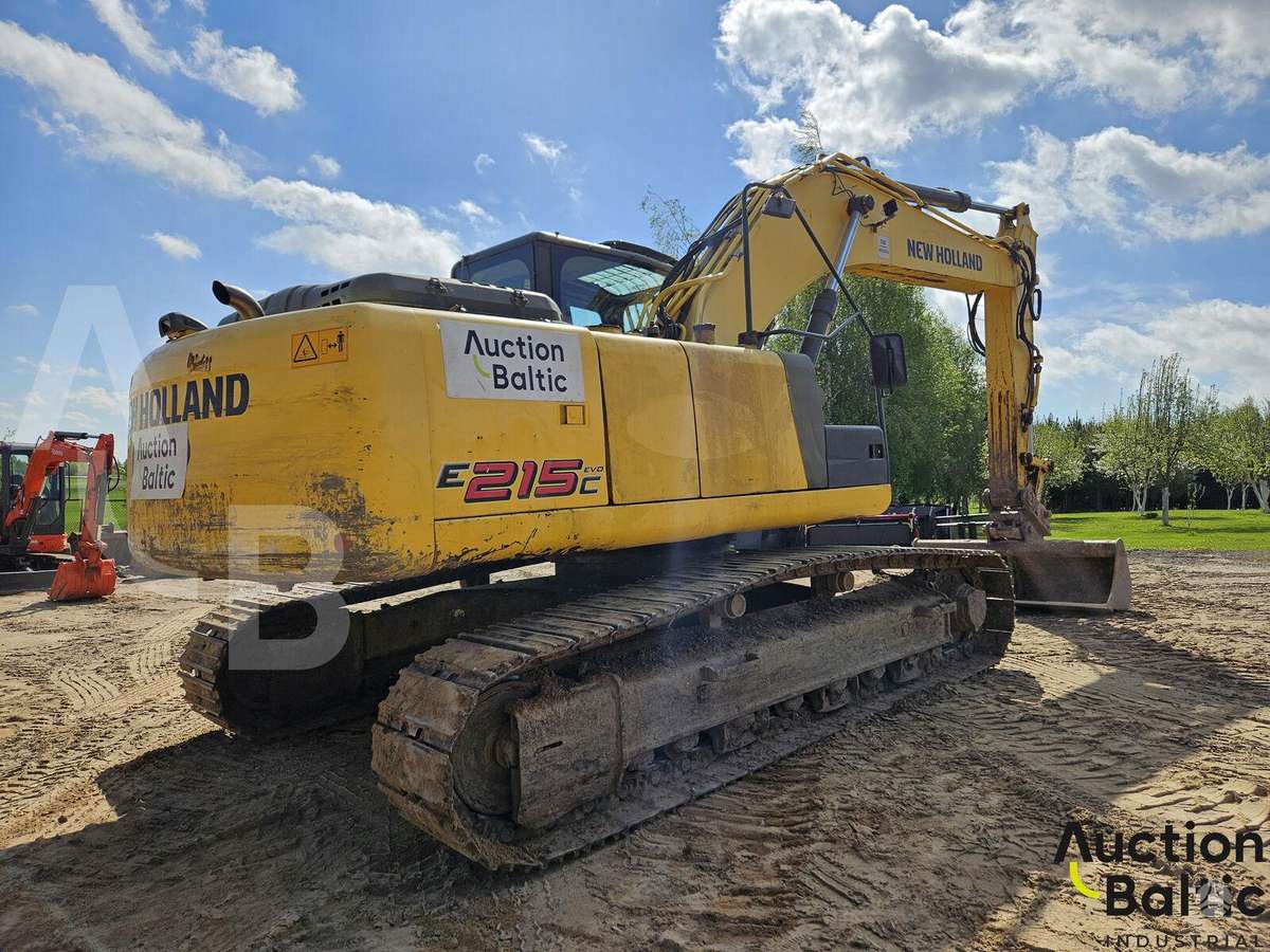 New Holland E 215 C, excavator