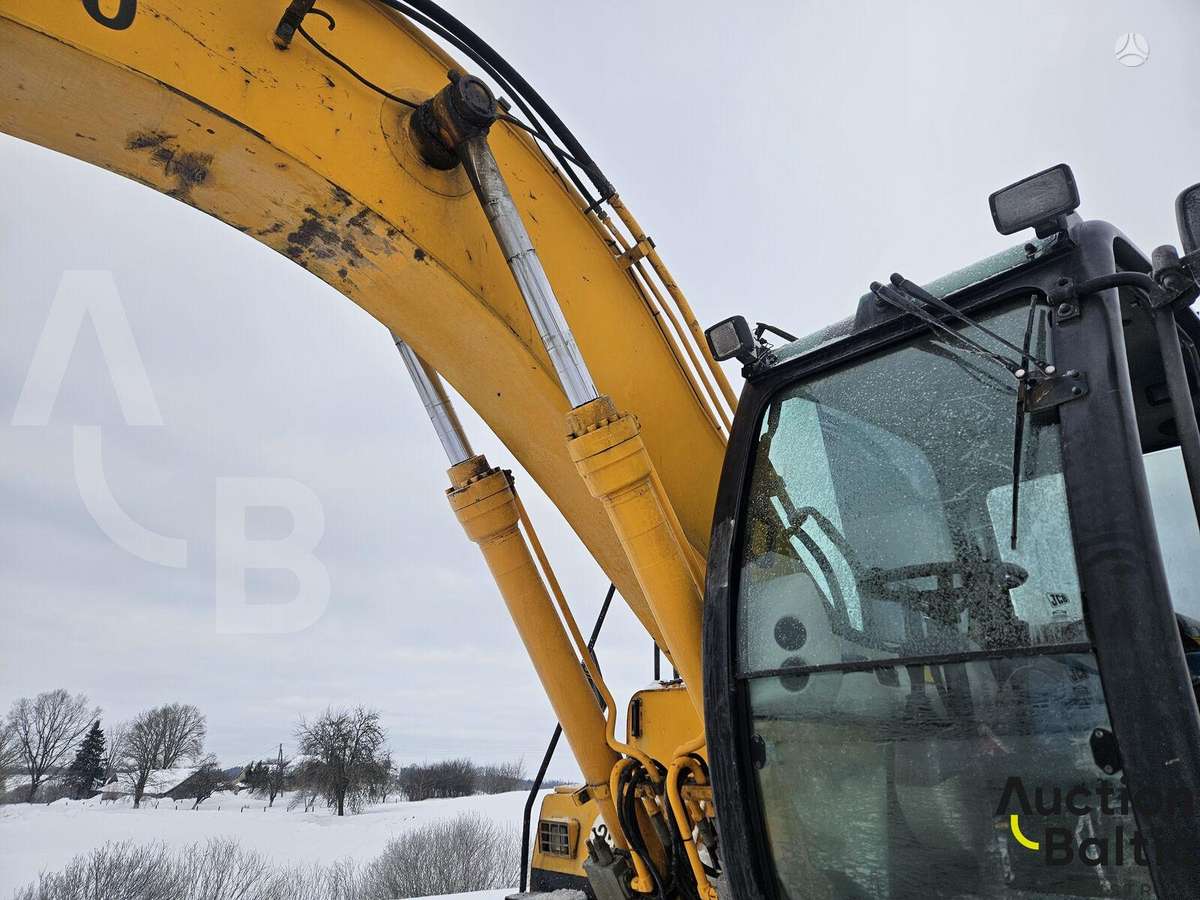 JCB JS 175 W, excavator