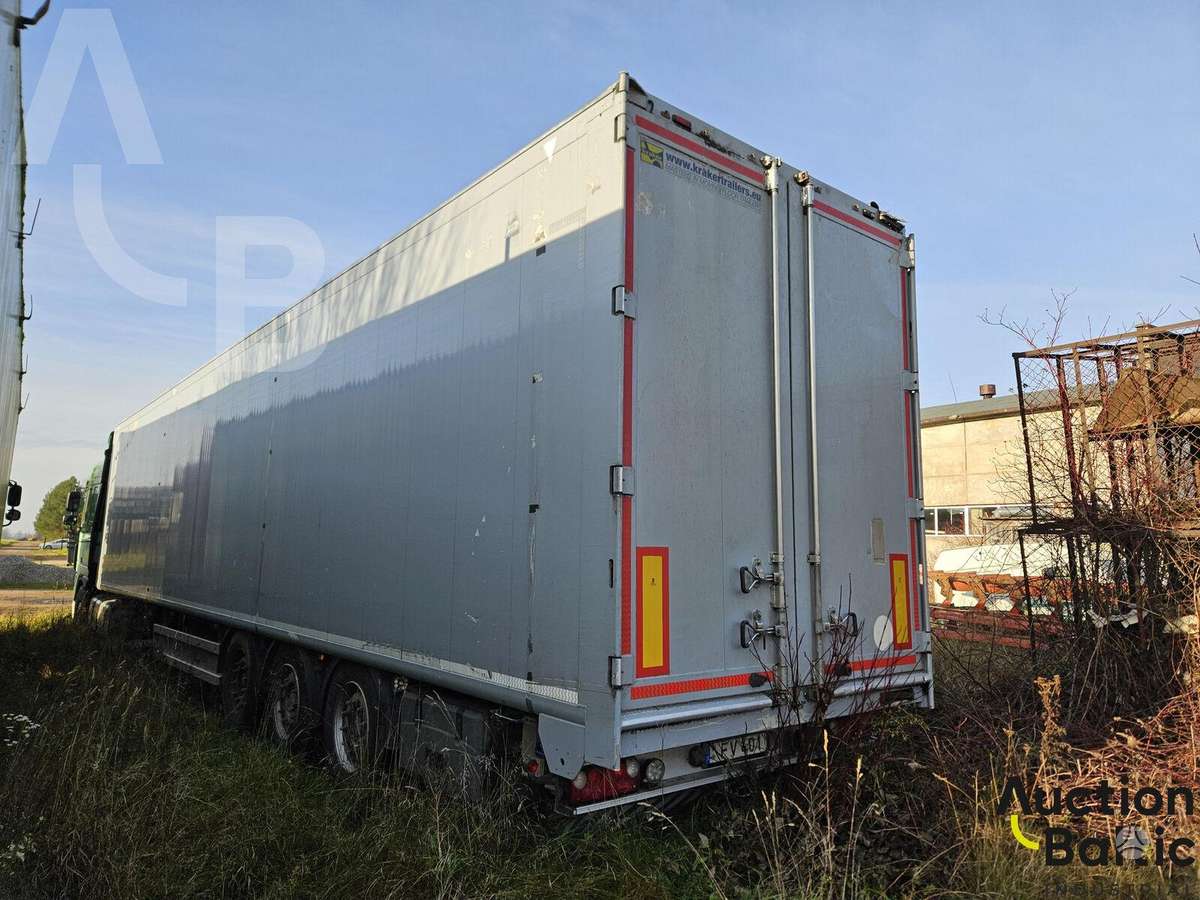 Kraker CF200, with moving floor