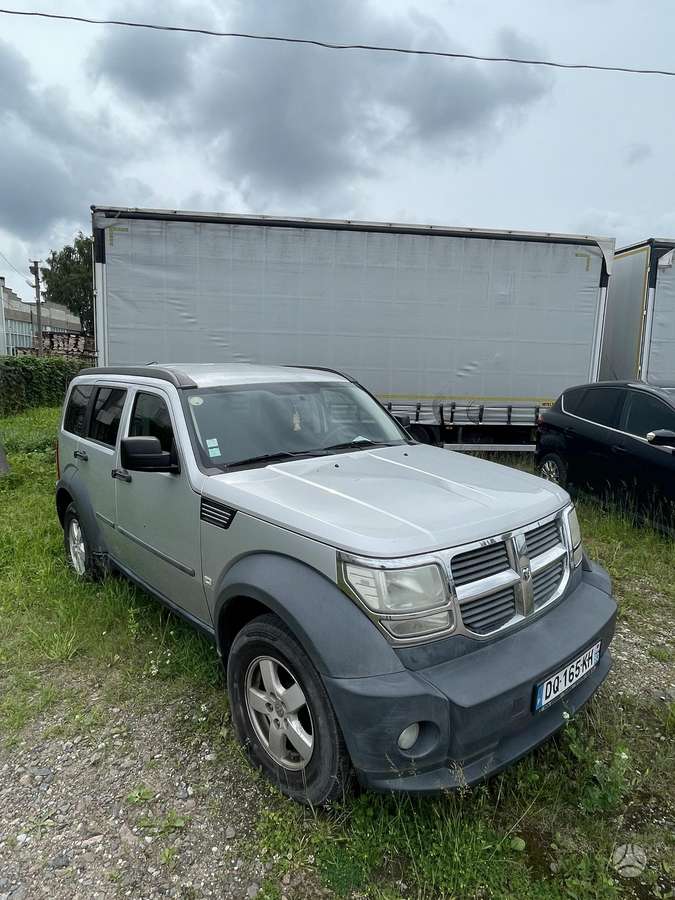 Dodge Nitro, 2.8 l., Внедорожник / Кроссовер