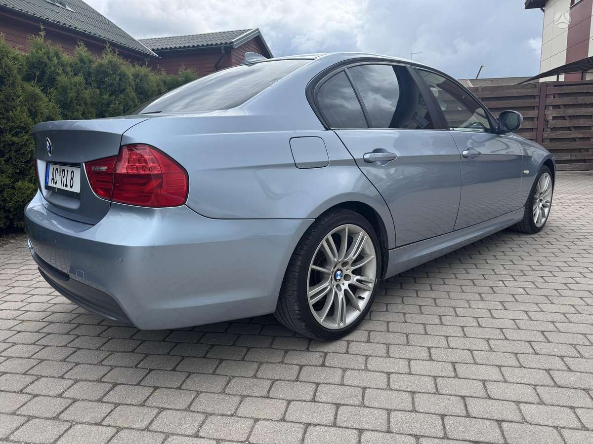 BMW 320, 2.0 l., Седан